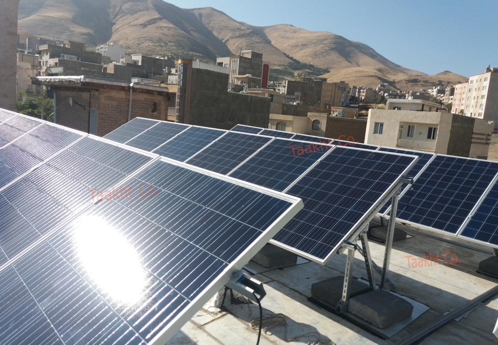 استفاده از استراکچرهای شرکت تاخت در نیروگاه متصل به شبکه - کردستان- مجری: شرکت توان کوثر کردستان